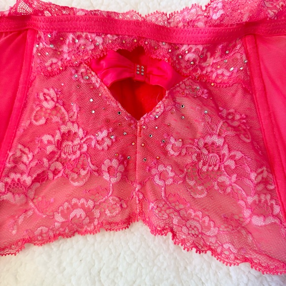 Victoria Secret Valentines Day Lingerie Set - Picture 2 of 6